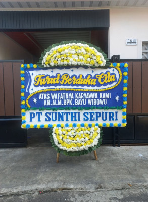 Papan Bunga Duka di Muara Tabir