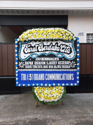 Papan Bunga Duka di Muara Tabir